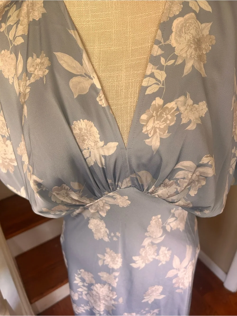 BHLDN Leila Blue Floral Maxi Dress 4 Deep V Flutter Sleeve Bridal Guest Shower - Picture 5 of 16